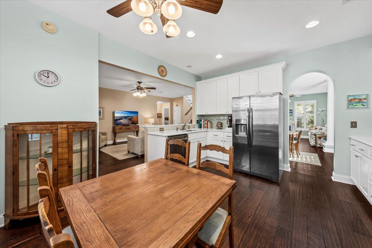 1330 Somersby Lane Mount Pleasant, SC 29466 - Photo 11 of 52 09-DKM2788