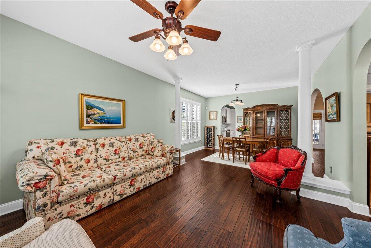 1330 Somersby Lane Mount Pleasant, SC 29466 - Photo 7 of 52 05-DKM2813