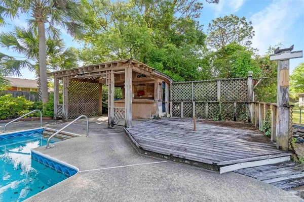 $275,000 | 3030 Bayview Way, Pensacola, FL 32503