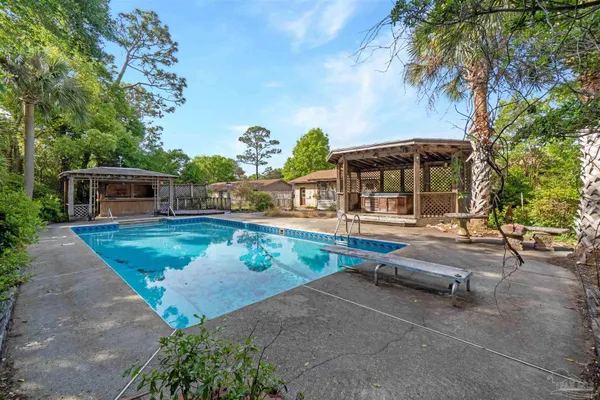 $275,000 | 3030 Bayview Way, Pensacola, FL 32503