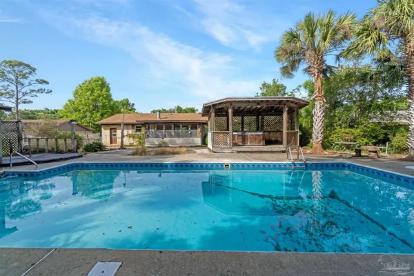 $275,000 | 3030 Bayview Way, Pensacola, FL 32503