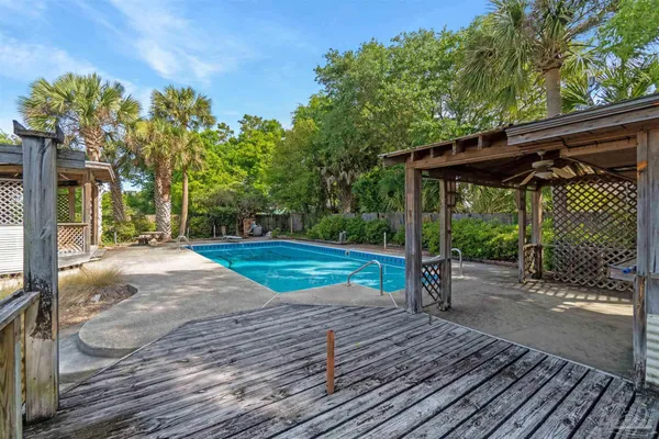 $275,000 | 3030 Bayview Way, Pensacola, FL 32503