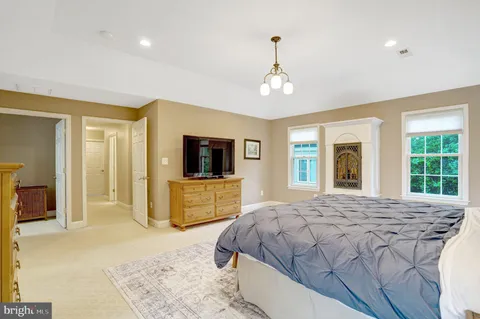 $1,950,000 | 117 West George Mason Road, Falls Church, VA 22046