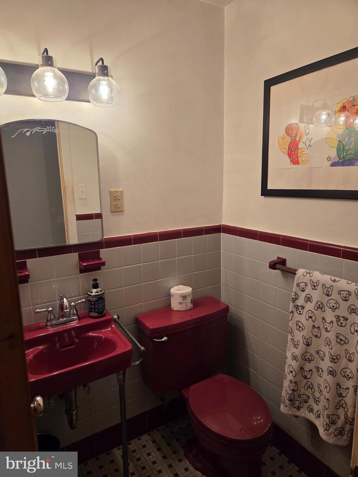 833 Norfolk Road Jenkintown, PA 19046 - Photo 19 of 36 Powder Room