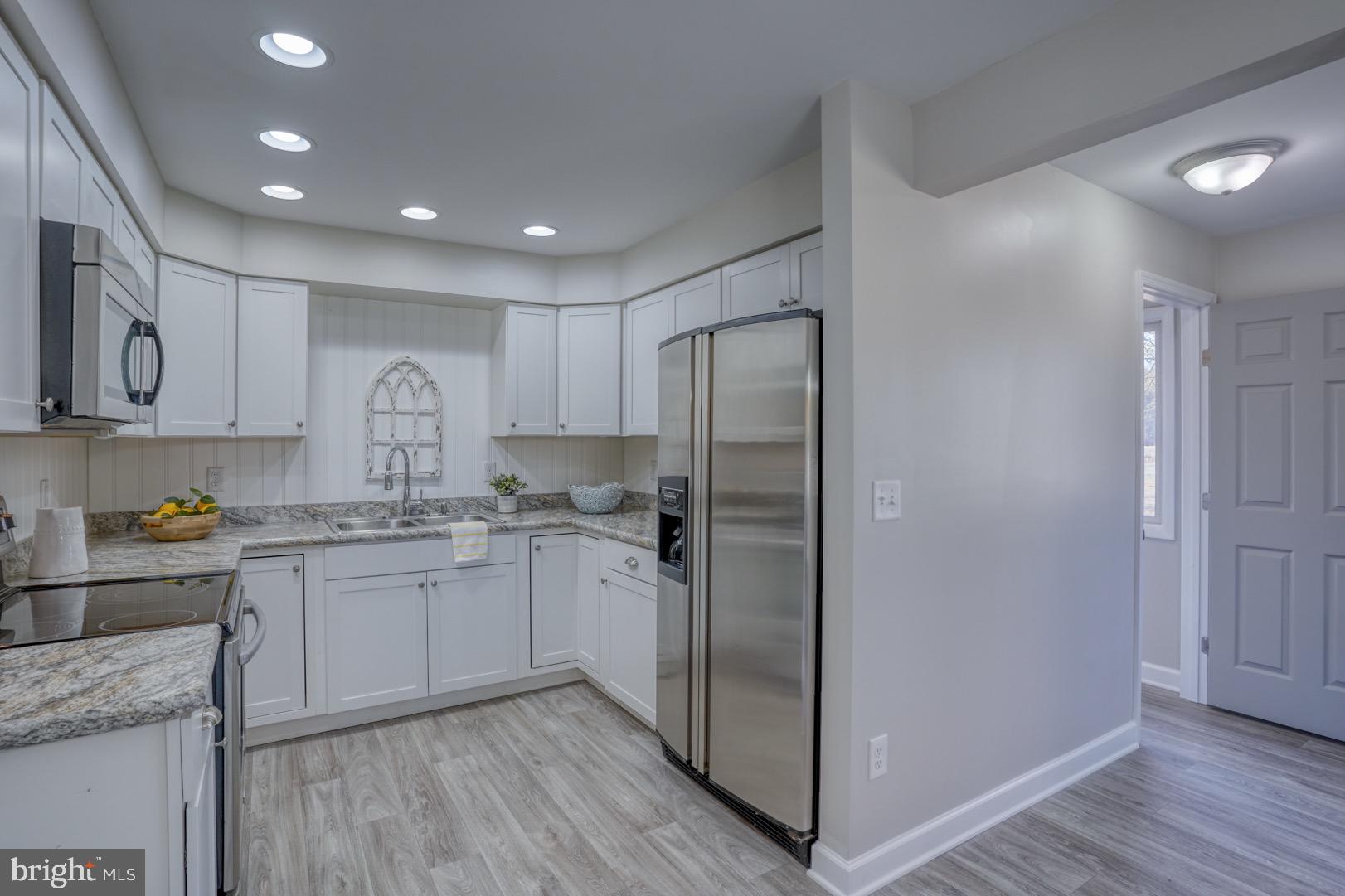 12826 Ridgely Road Greensboro, MD 21639 - Photo 11 of 46 Stainless Steel Appliances