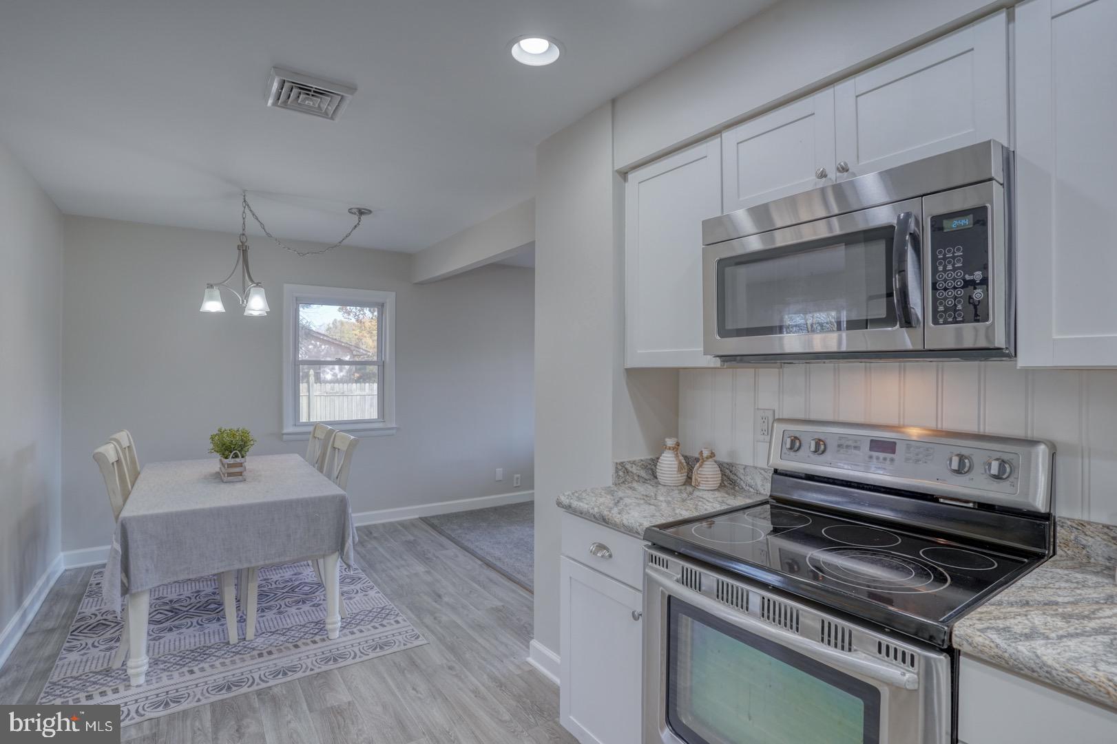12826 Ridgely Road Greensboro, MD 21639 - Photo 14 of 46 Opens to Dining Area