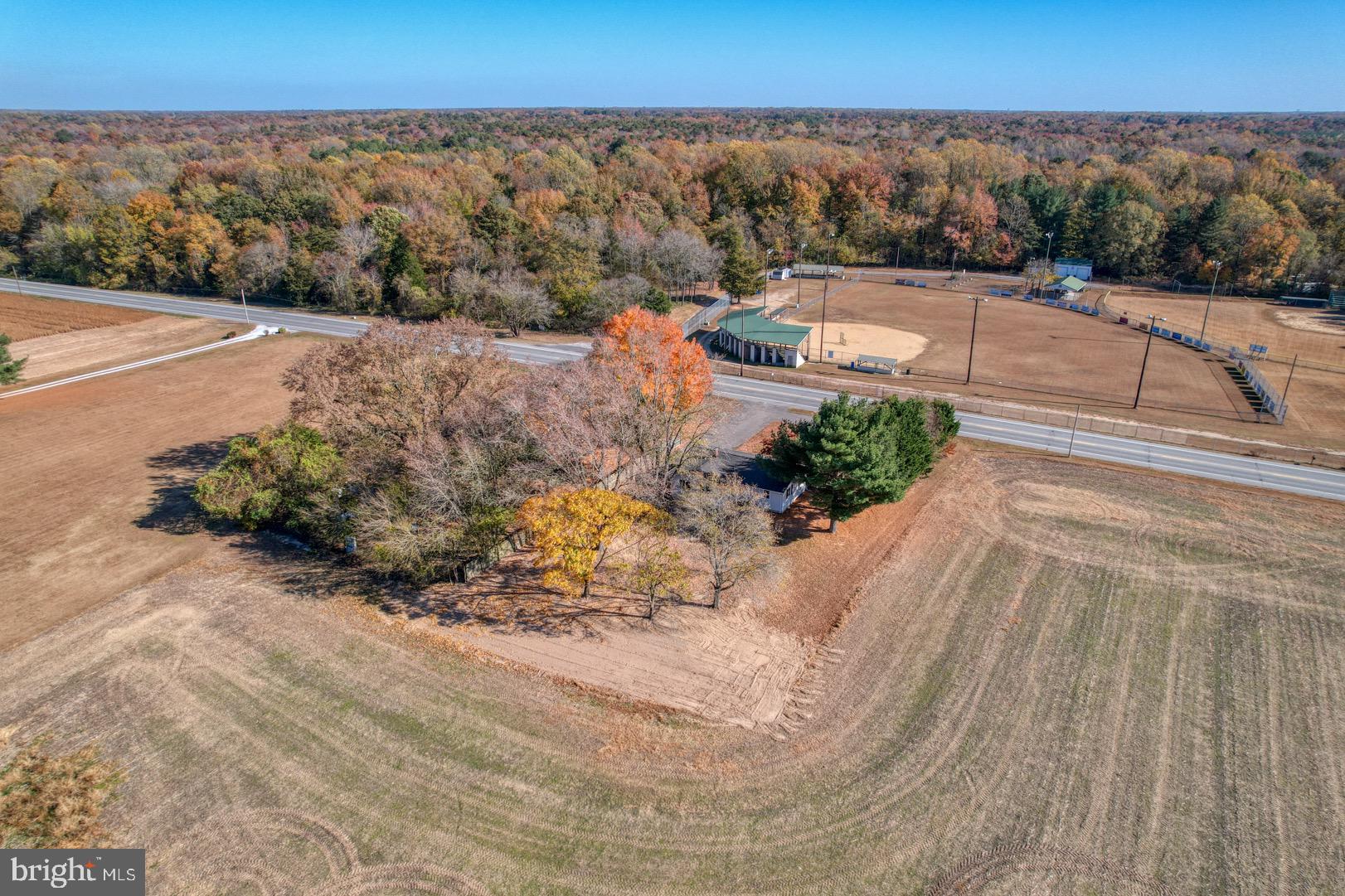 12826 Ridgely Road Greensboro, MD 21639 - Photo 6 of 46 Peaceful retreat