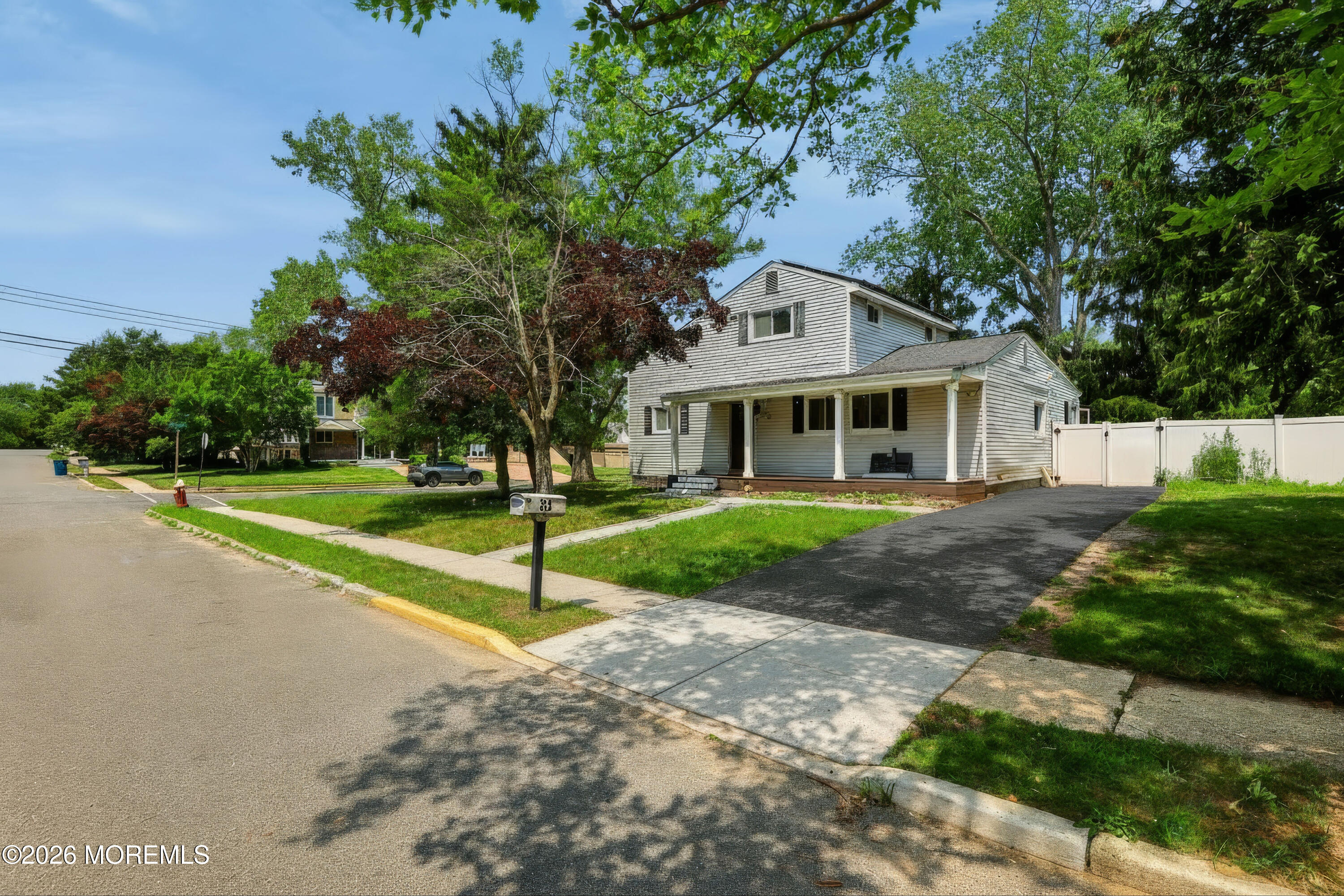 33 Alan Terrace Howell, NJ 07731 - Photo 3 of 42 518A6109