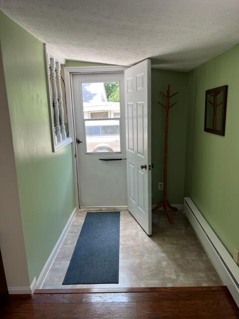 271 10th Street Lancaster, OH 43130 - Photo 3 of 18 Entry:Foyer