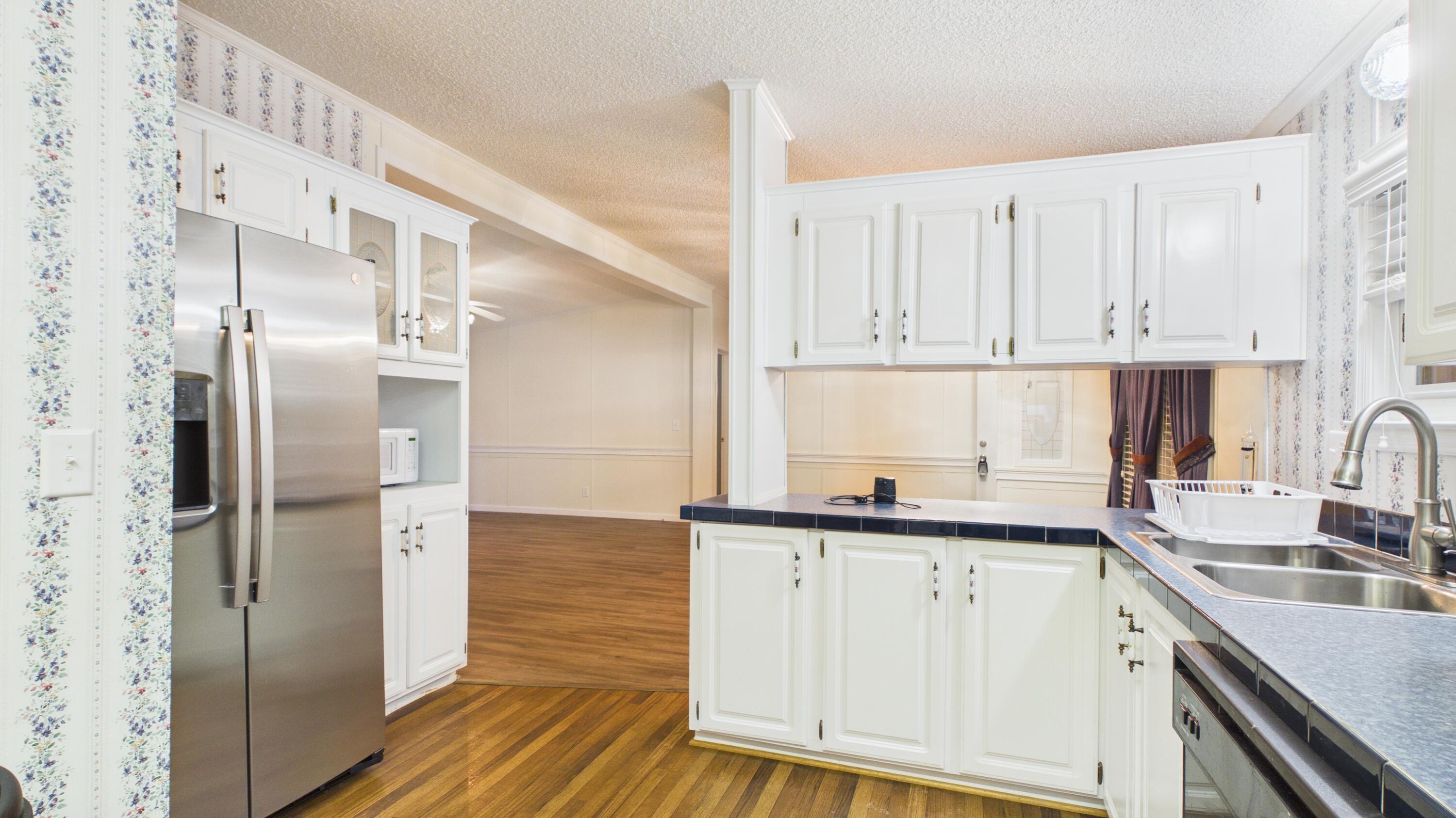 103 Hammond Street Bonneau, SC 29431 - Photo 6 of 9