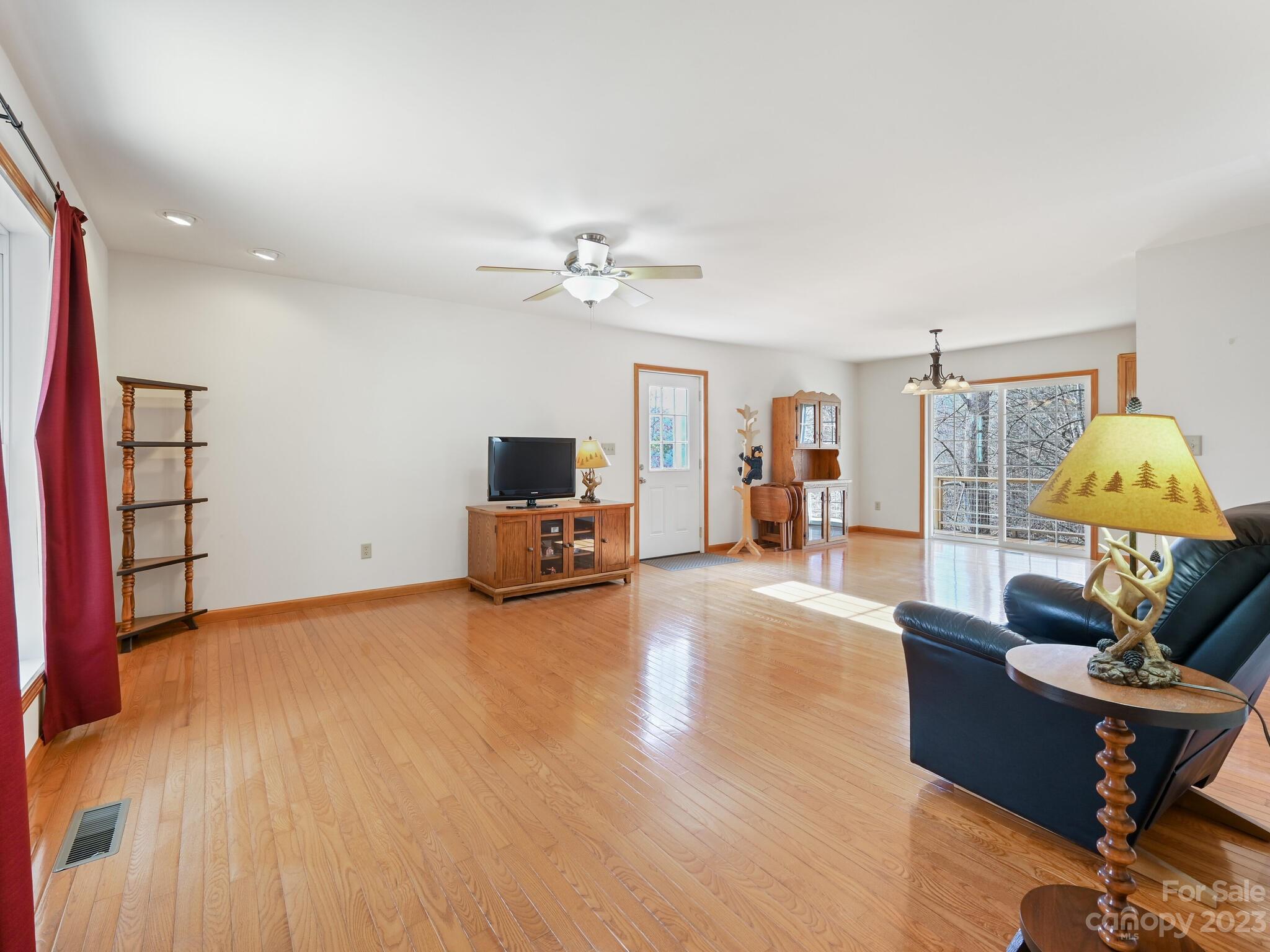38 Sam Fox Road Mars Hill, NC 28754 - Photo 7 of 44 Gallery Image 7