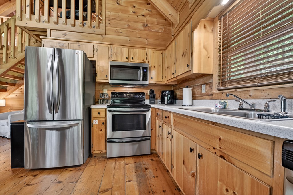 40 Joanna Court Blue Ridge, GA 30513 - Photo 7 of 39 Gallery Image 7