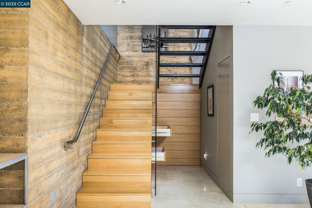 $3,625,000 | 2 Crane Court, Orinda, CA 94563