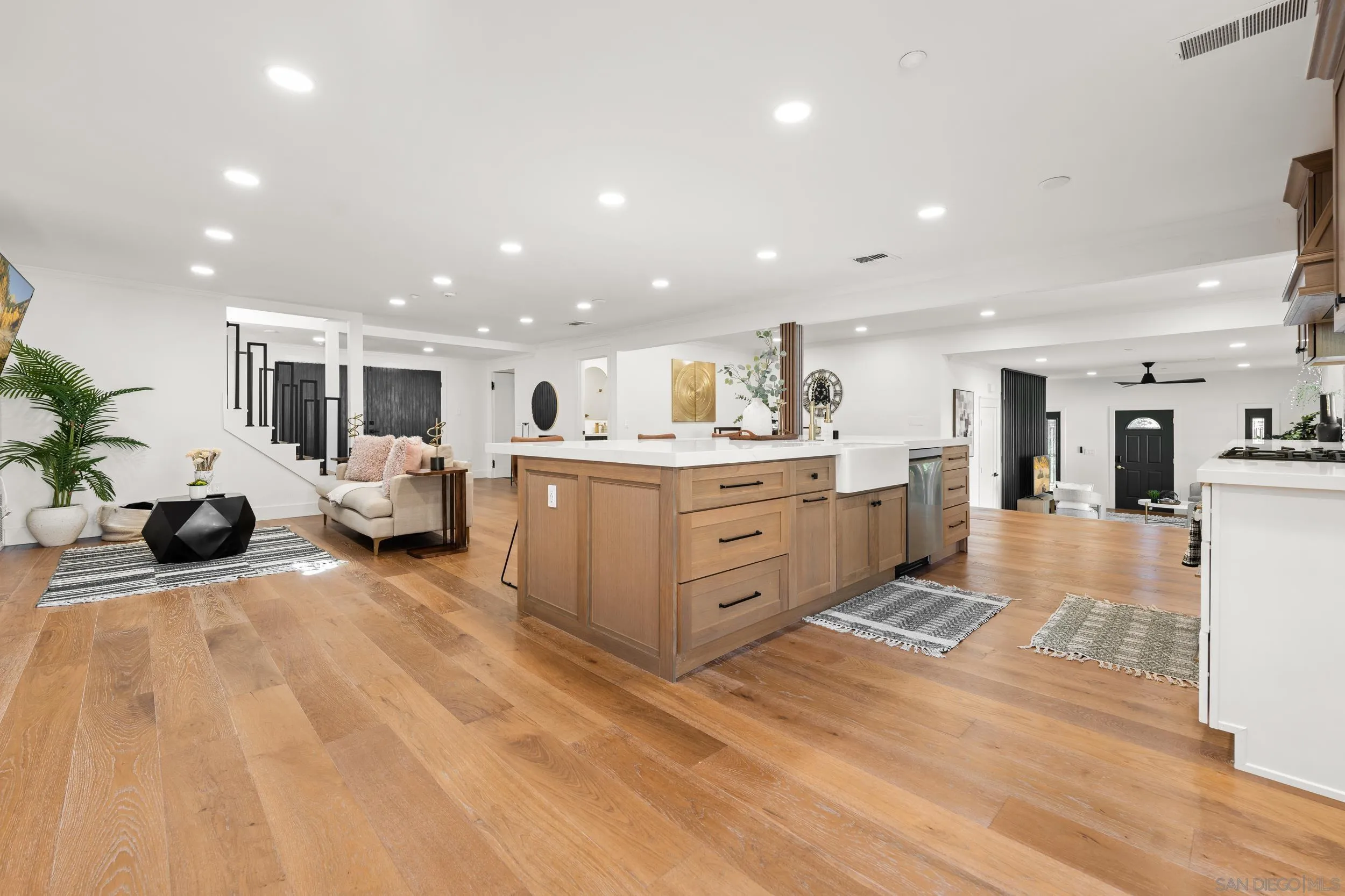 16021 Pomerado Road Poway, CA 92064 - Photo 8 of 32