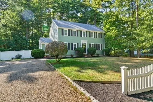 $675,000 | 4 Rebecca Drive, Marion, MA 02738