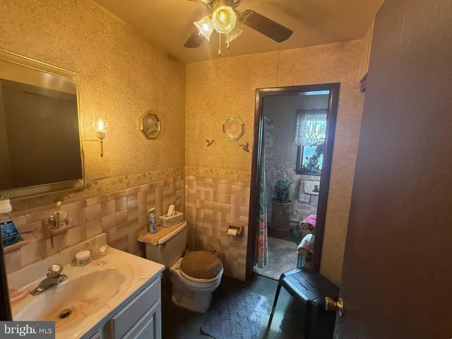 $204,900 | 144 Pennsylvania Avenue, Shenandoah, PA 17976