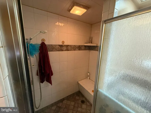 $204,900 | 144 Pennsylvania Avenue, Shenandoah, PA 17976