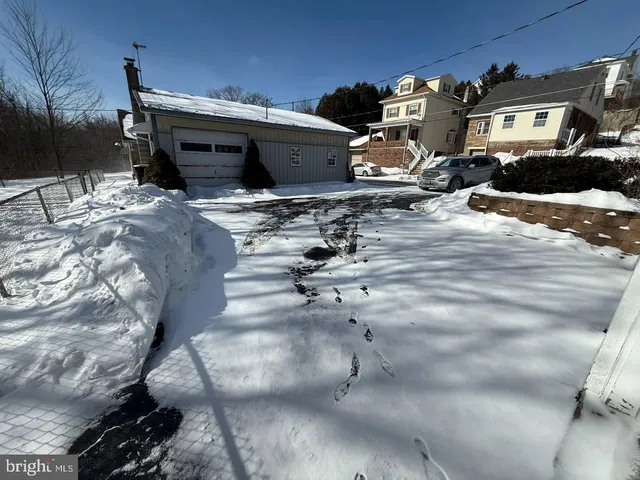 $204,900 | 144 Pennsylvania Avenue, Shenandoah, PA 17976