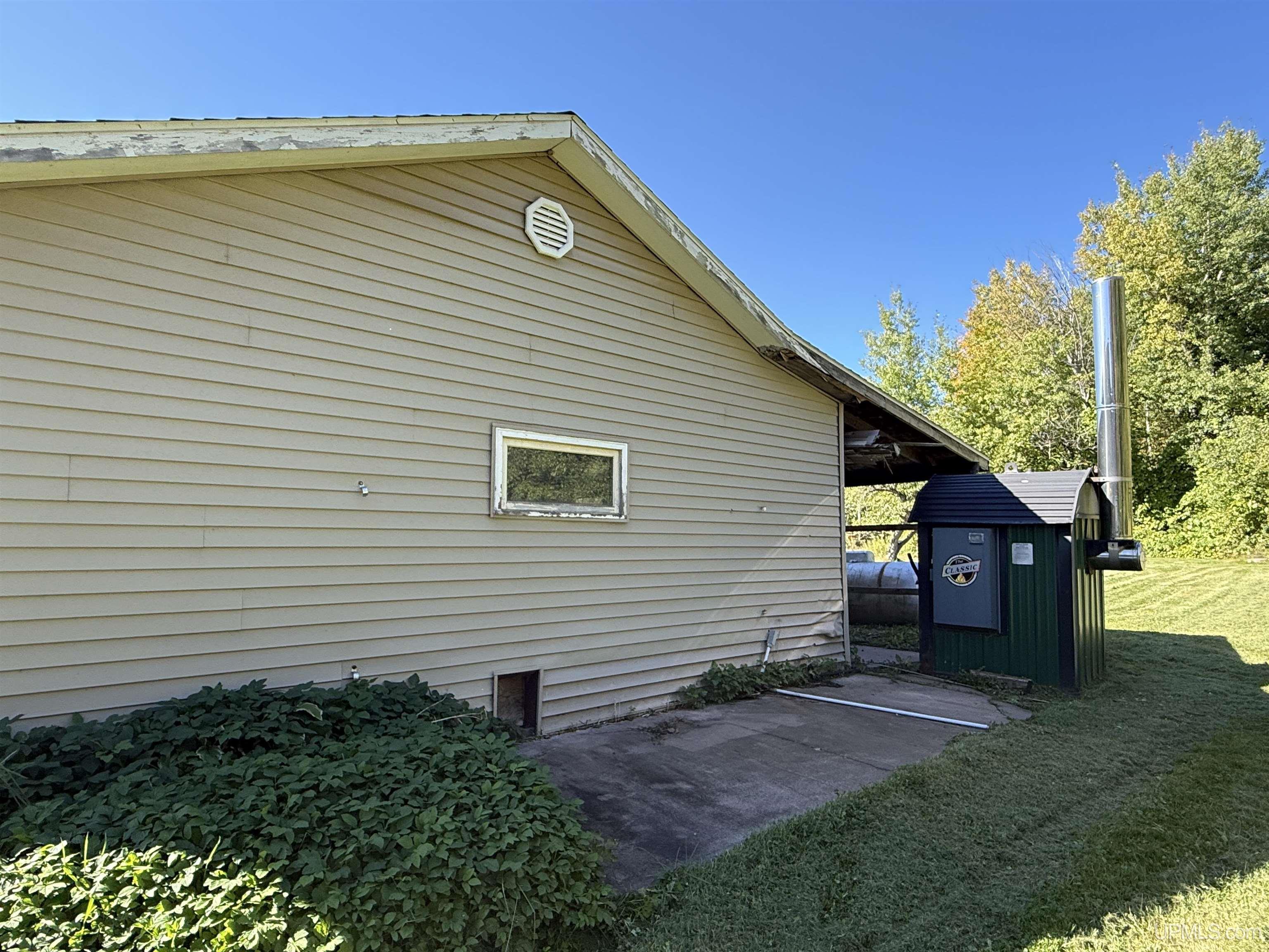 105 Indianhead Road Wakefield, MI 49968 - Photo 31 of 71