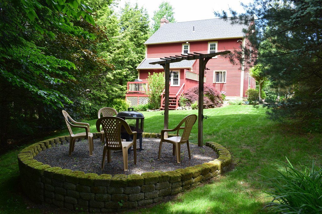 2 Britney Drive Rutland, MA 01543 - Photo 4 of 30 Gallery Image 4