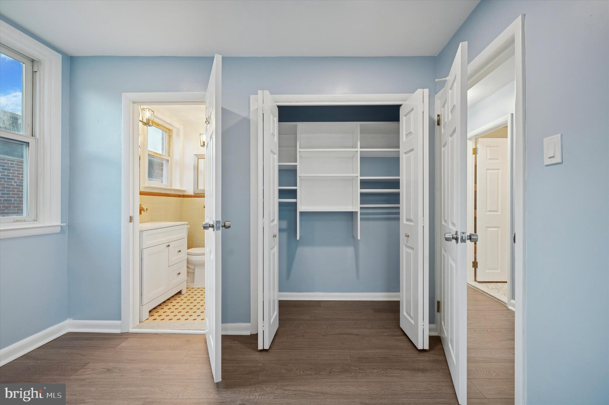 555 Wanamaker Road Jenkintown, PA 19046 - Photo 11 of 26 a view of an empty room with closet and a window