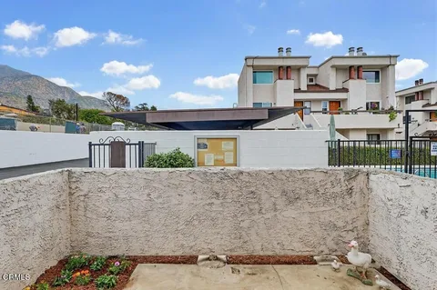 $565,000 | 2680 Lake Avenue, Unit 8, Altadena, CA 91001