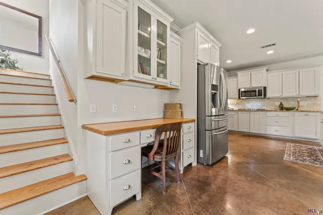 $879,000 | 7953 Pipes Lane, Ethel, LA 70730