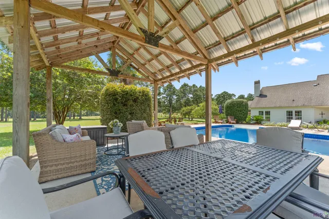 $879,000 | 7953 Pipes Lane, Ethel, LA 70730
