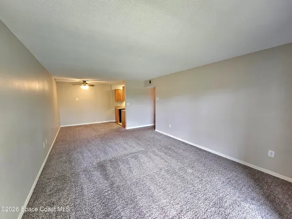 $1,400 | 1695 Lee Road, Unit D213, Winter Park, FL 32789