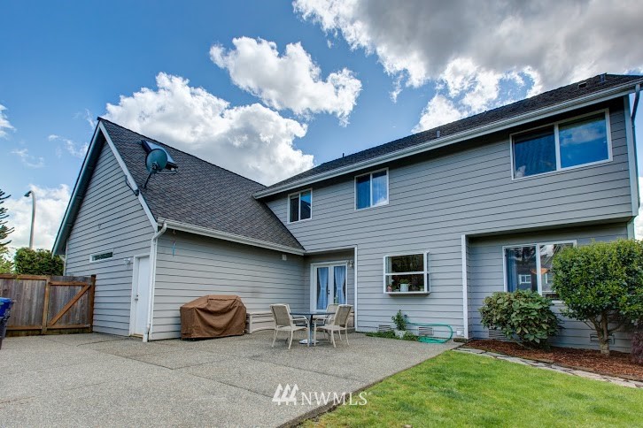 2003 Hoquiam Avenue Northeast Renton, WA 98059 - Photo 22 of 25 Gallery Image 22