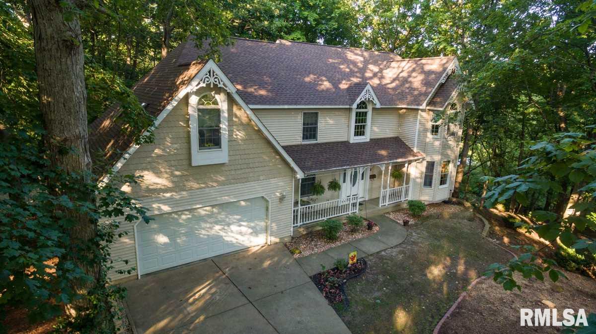 948 Roanoke Drive Springfield, IL 62702 - Photo 2 of 36 Gallery Image 2