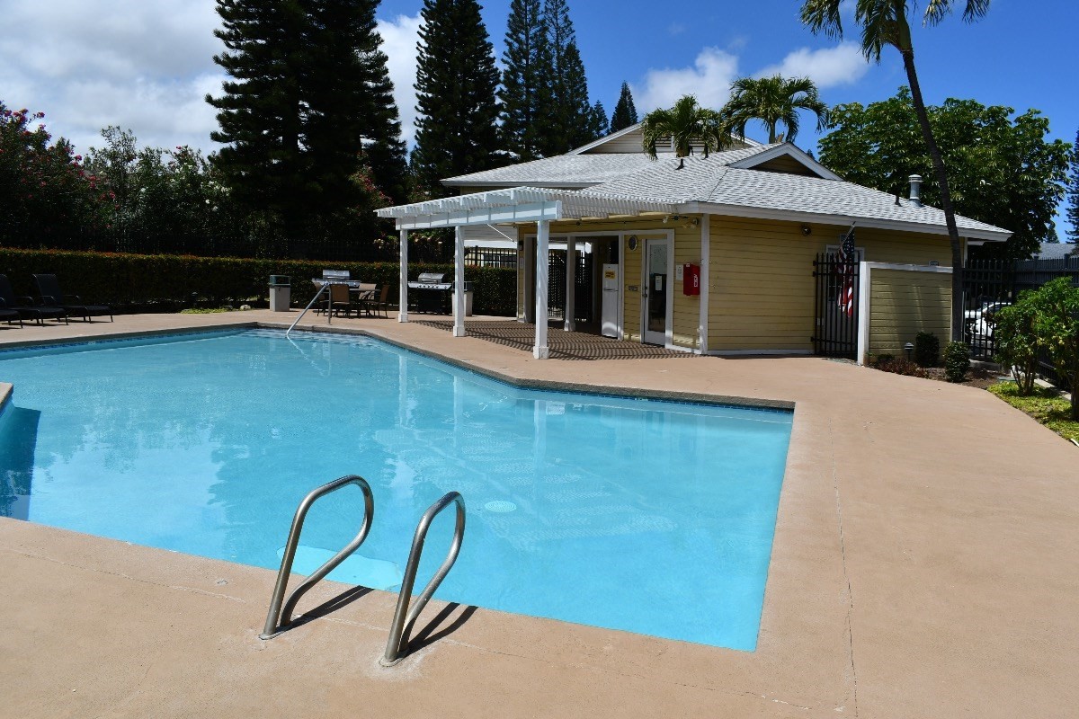 Enjoy Hawaii's wonderful weather at this Elima Lani pool