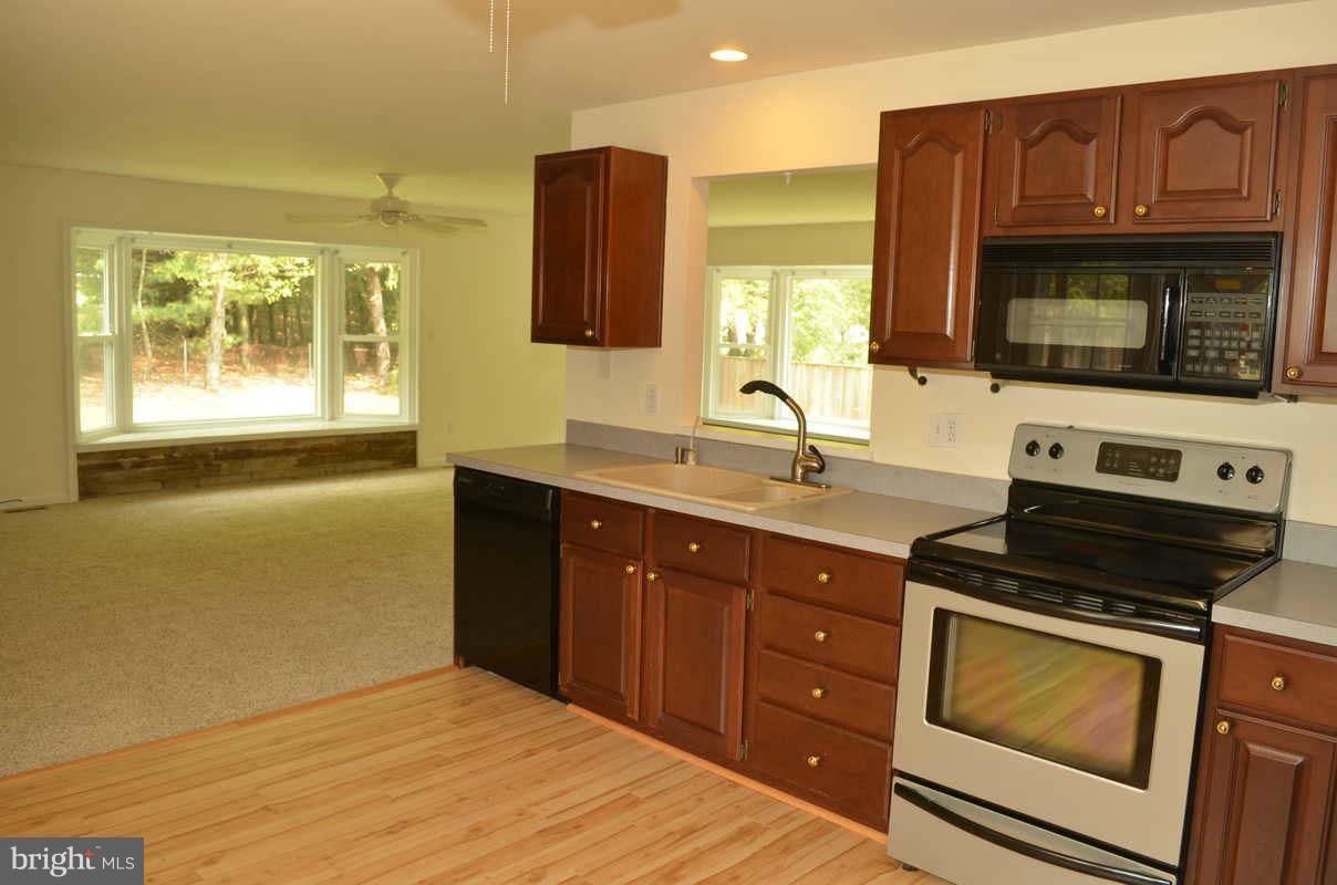 8186 New Cut Road Severn, MD 21144 - Photo 3 of 21 Kitchen
