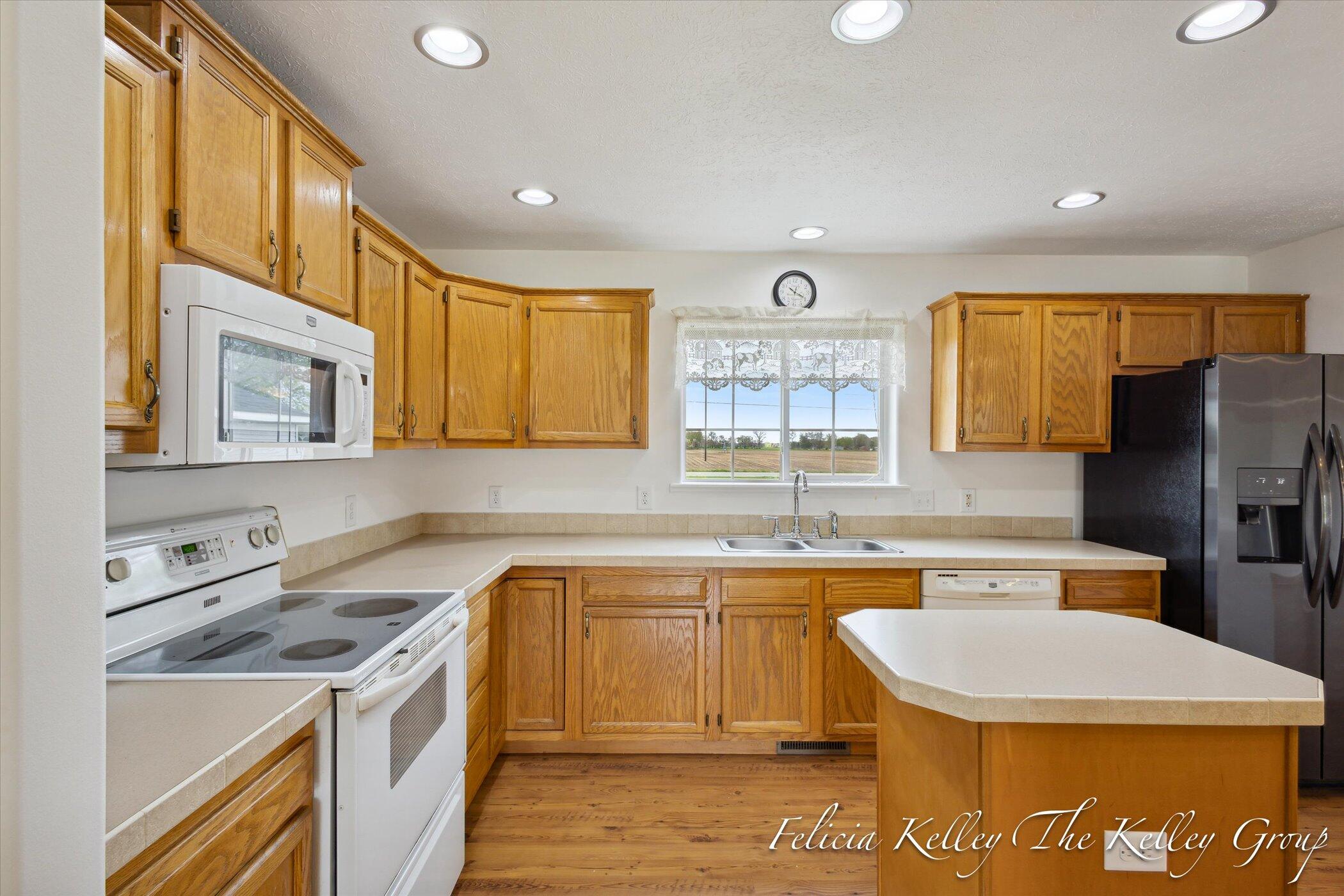 14862 West Stanton Road Trufant, MI 49347 - Photo 21 of 64 018-14862-Stanton-Rd-WindowStill-Real-Es