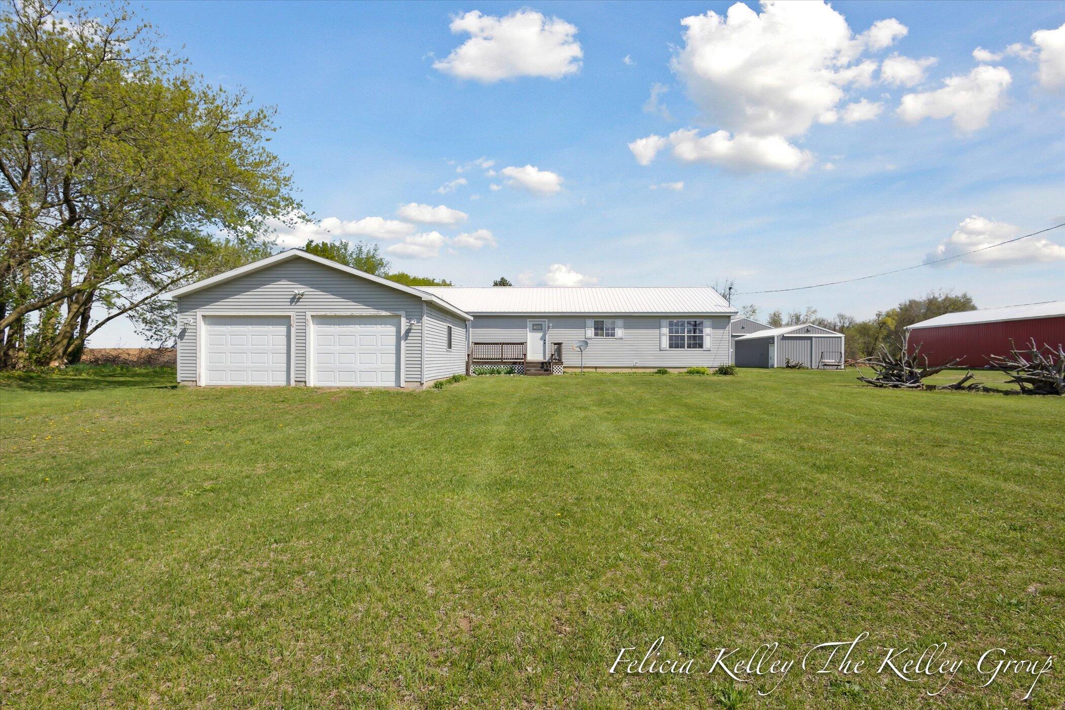 14862 West Stanton Road Trufant, MI 49347 - Photo 3 of 64 003-14862-Stanton-Rd-WindowStill-Real-Es
