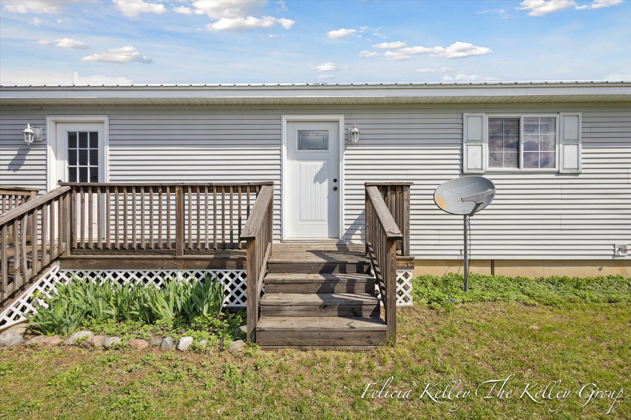 14862 West Stanton Road Trufant, MI 49347 - Photo 8 of 64 005-14862-Stanton-Rd-WindowStill-Real-Es