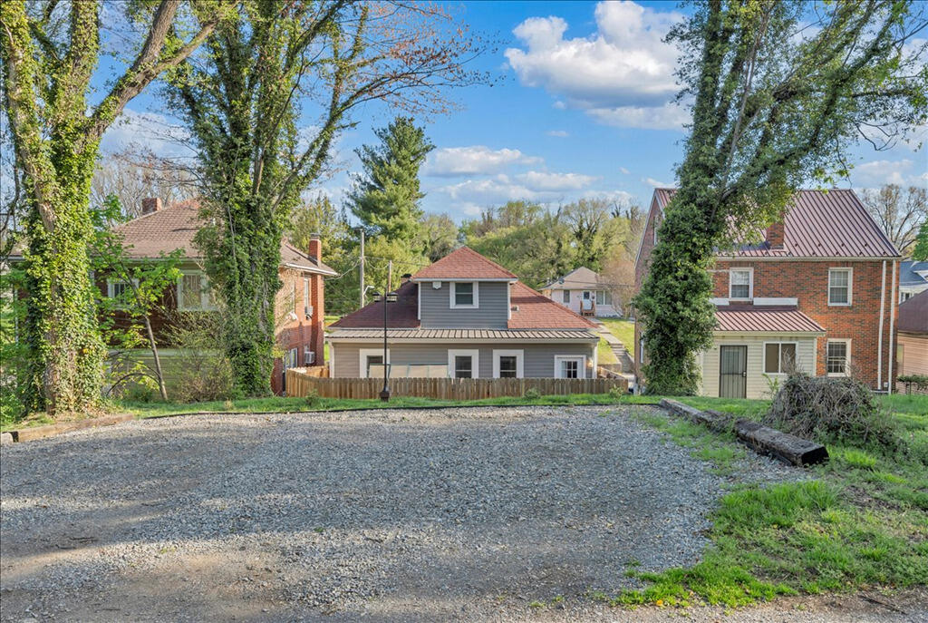 826 Rutherford Avenue Northwest Roanoke, VA 24016 - Photo 28 of 28 20156341-mib02963-r5_201563_S