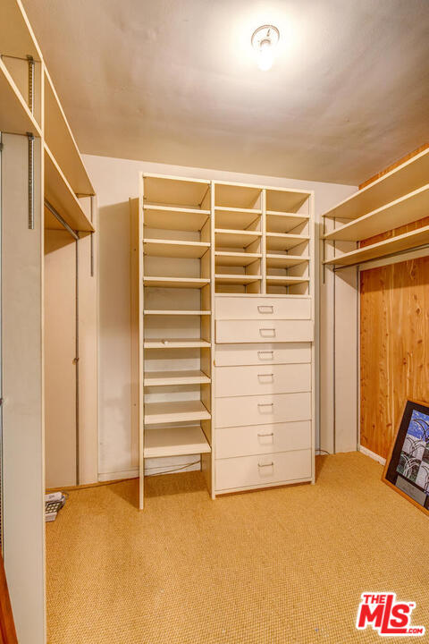 916 Foothill Road Beverly Hills, CA 90210 - Photo 15 of 30