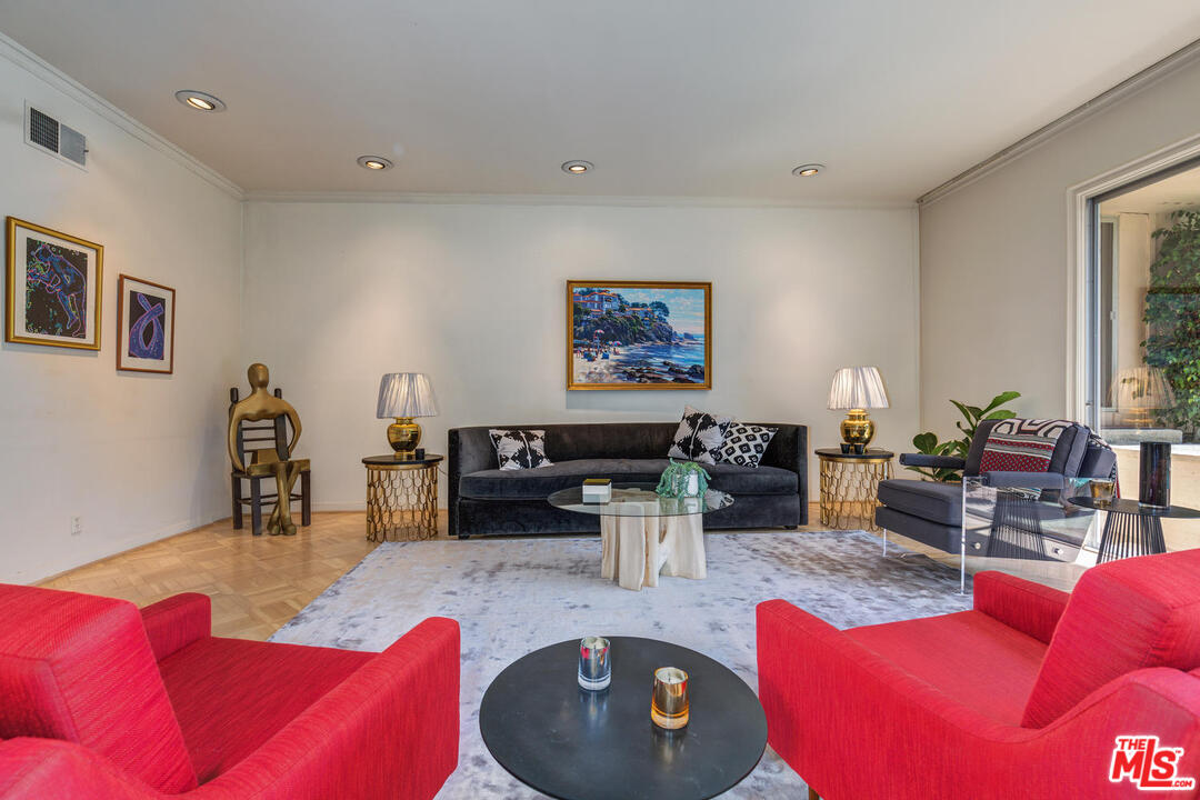 916 Foothill Road Beverly Hills, CA 90210 - Photo 4 of 30