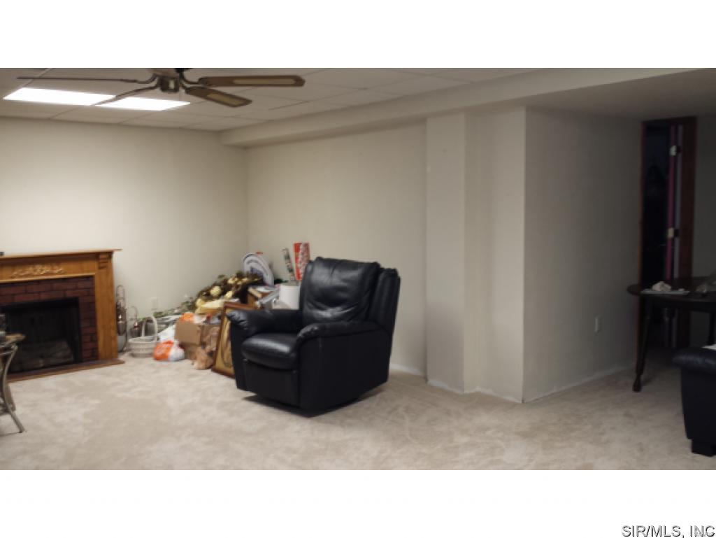 40 Smith Road Nashville, IL 62263 - Photo 22 of 23 Gallery Image 22