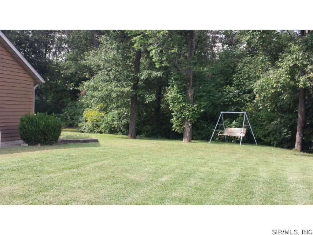 40 Smith Road Nashville, IL 62263 - Photo 8 of 23 Gallery Image 8