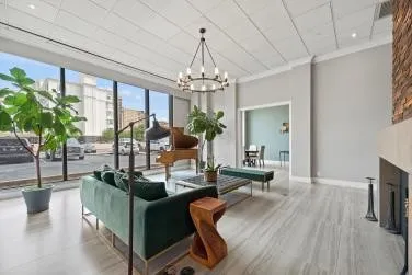 $2,600 | 5150 Hidalgo Street, Unit 1805, Houston, TX 77056