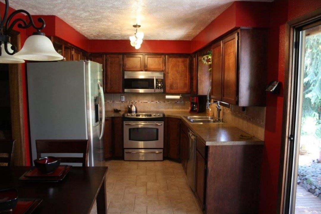 4607 East Lane Park Road Mead, WA 99021 - Photo 11 of 20