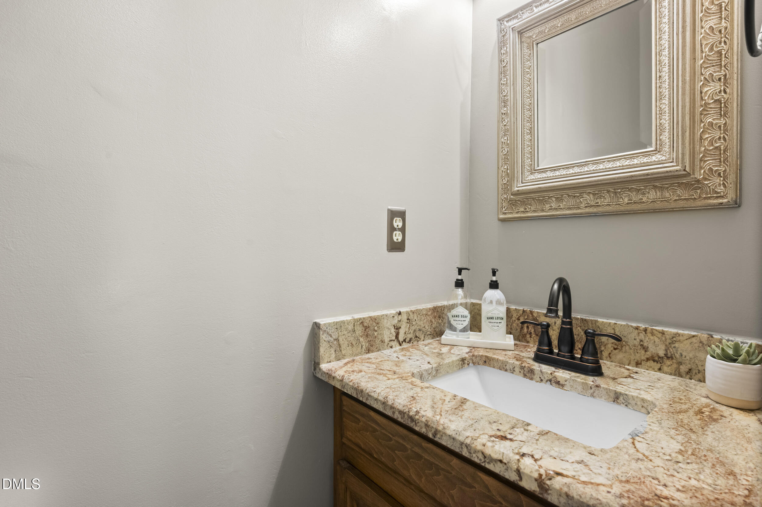 1407 Traherne Drive Raleigh, NC 27612 - Photo 22 of 37