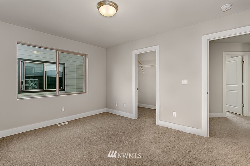 5303 Northeast 11th Place Renton, WA 98059 - Photo 15 of 21