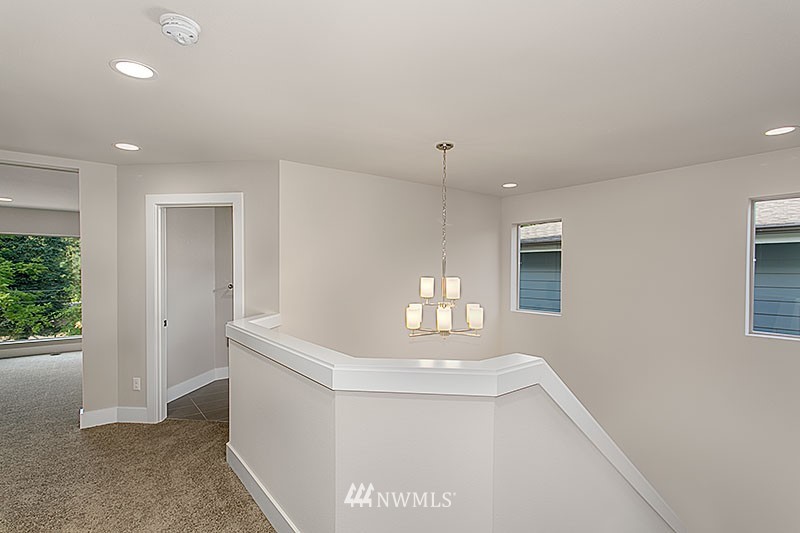 5303 Northeast 11th Place Renton, WA 98059 - Photo 16 of 21
