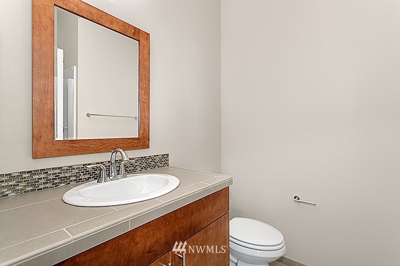 5303 Northeast 11th Place Renton, WA 98059 - Photo 5 of 21