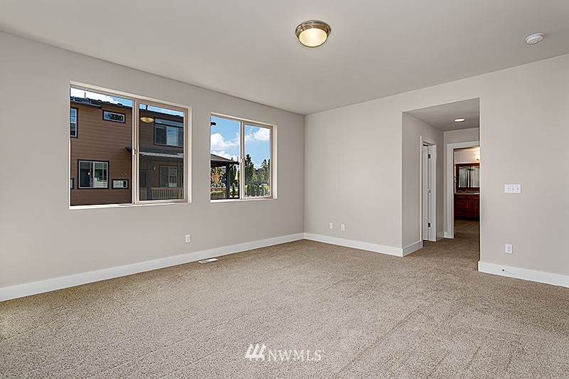 5303 Northeast 11th Place Renton, WA 98059 - Photo 10 of 21
