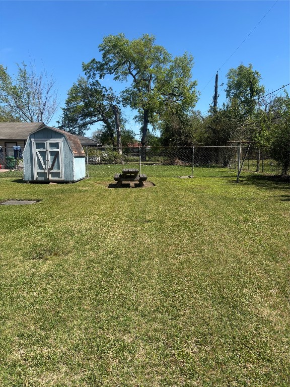 7310 Yoe Street Houston, TX 77016 - Photo 8 of 9