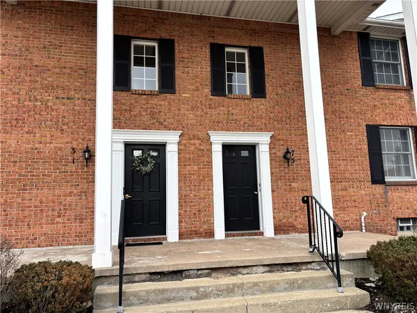 $200,000 | 7 Tralee Terrace, Amherst, NY 14051